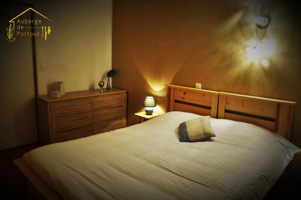 Auberge de Portout Chanaz Zimmer foto